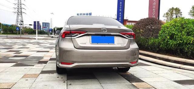 给老婆买了辆性价比很高的卡罗拉