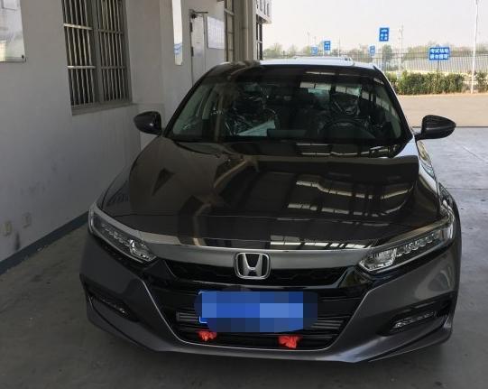 放弃了天籁和凯美瑞，最终买了这款车，帅气又实惠