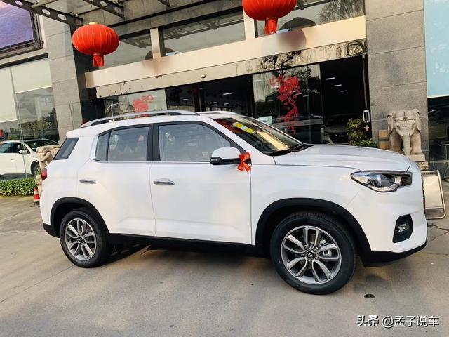 全款13.9万喜提现代ix35，用车1500公里，车主：2.0L+6AT表现不错