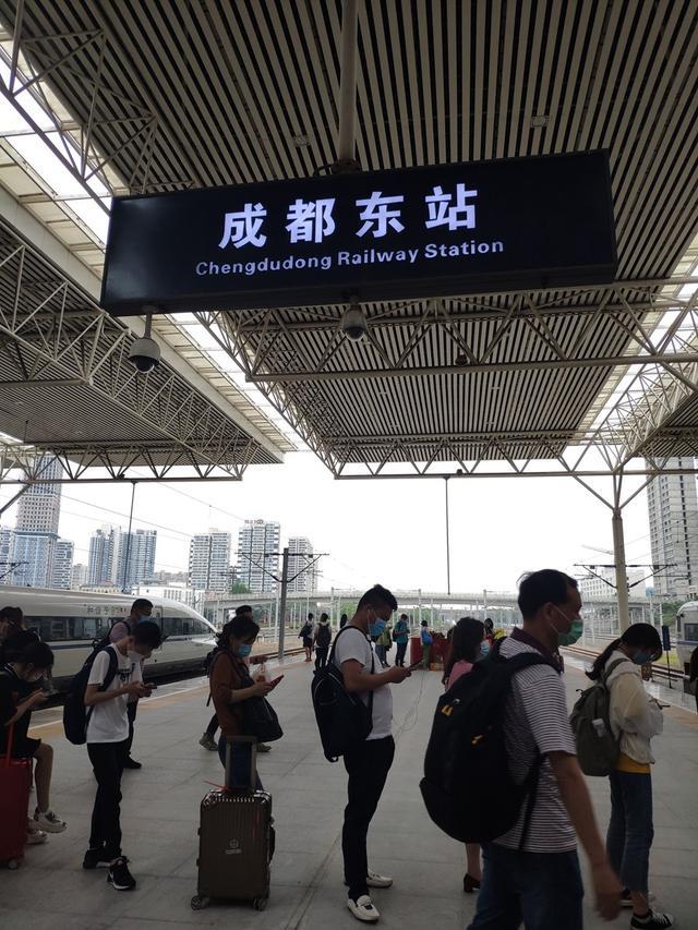 去年买元EV360，今年买宋MaxDM，人生第四辆车，三辆比亚迪
