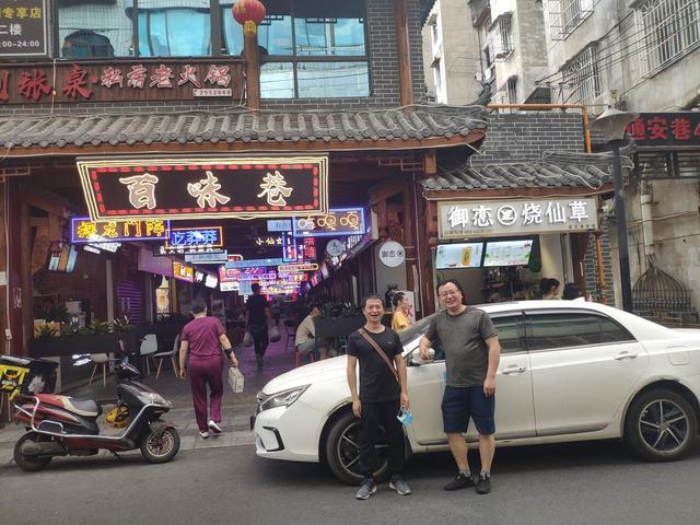 去年买元EV360，今年买宋MaxDM，人生第四辆车，三辆比亚迪