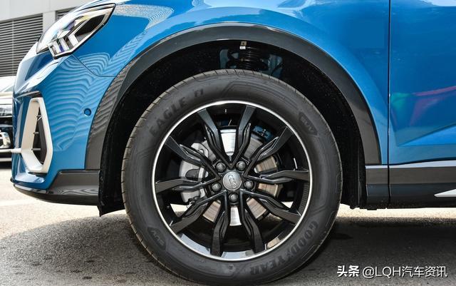 20多万最有牌面的SUV，新奥迪Q3配2.0T+全时四驱，是你的不二之选