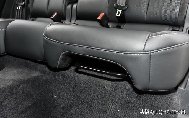 20多万最有牌面的SUV，新奥迪Q3配2.0T+全时四驱，是你的不二之选
