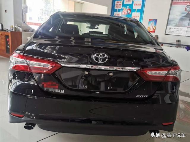 30岁喜提凯美瑞2.0G豪华版，10气囊+2825毫米轴距，2.0L油耗仅7L