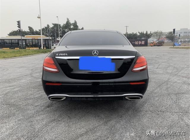 照顾面子喜提奔驰E260L，内饰豪华，形象优雅，这价格算便宜吗