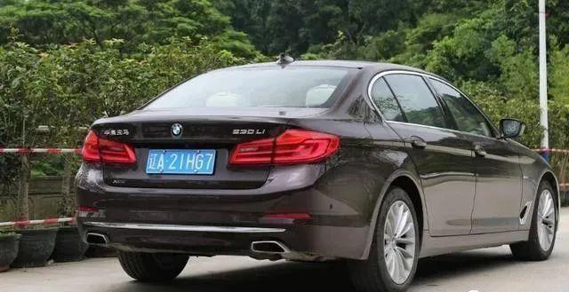 43万提了辆宝马5系，2个月后再开林肯大陆，车主：想说一句实在话