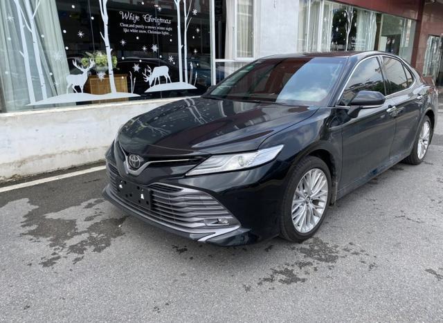 全款提丰田凯美瑞2.5G豪华版，磨合期油耗8.5L，这价格贵不贵？