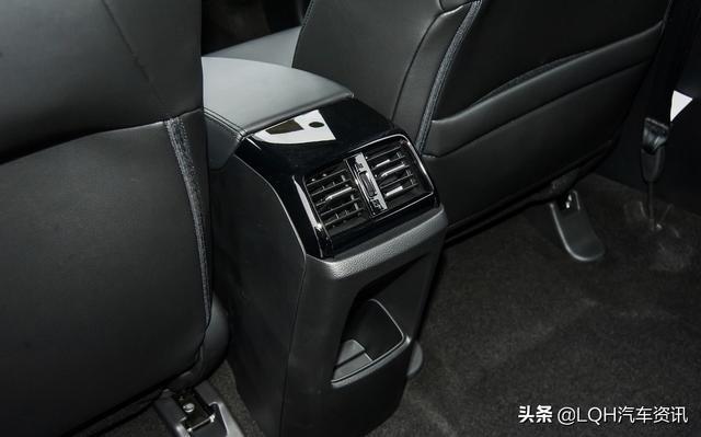 不足10万的本田“省油王”，油耗4.9L，家用车的首选
