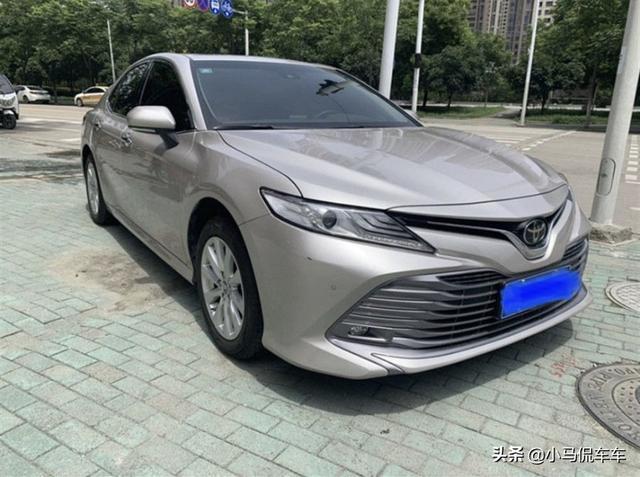 27岁喜提凯美瑞，人生中的第一辆车，各方面都很满意，这价格贵吗