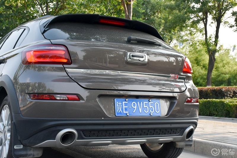 【陕西崛起】------试驾观致3都市SUV。小仙女给哥做模特。