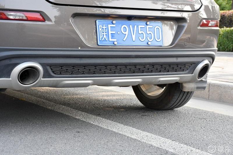 【陕西崛起】------试驾观致3都市SUV。小仙女给哥做模特。
