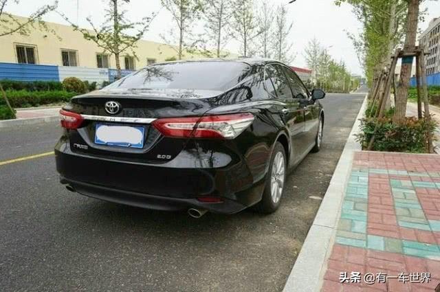 2.0L丰田凯美瑞豪华版提车记，大家看看我的价格买贵了吗？