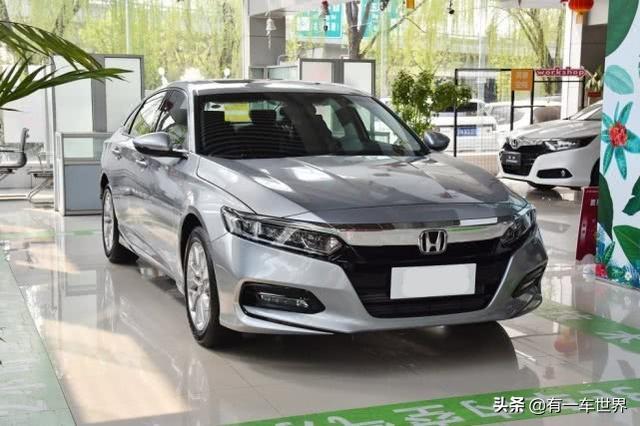 2.0L丰田凯美瑞豪华版提车记，大家看看我的价格买贵了吗？