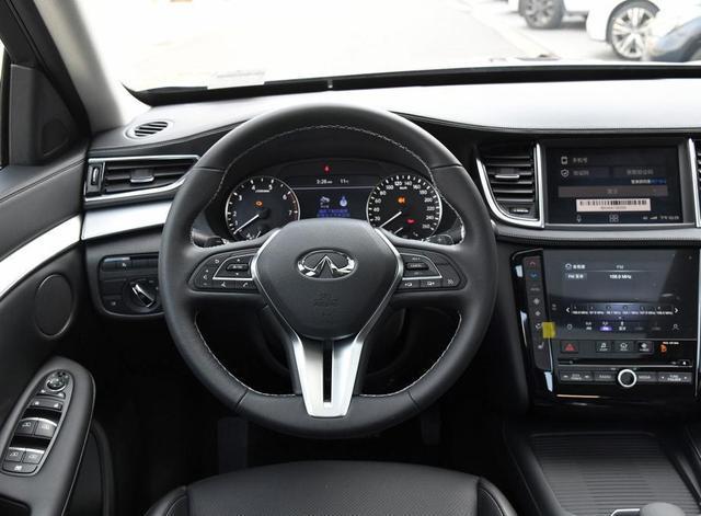 35万的英菲尼迪QX50买得值吗？用车4个月后，车主：想说七个字