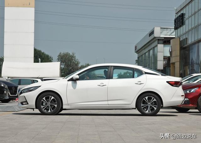 日产轩逸提车作业，车主：裸车12.58万，油耗很满意