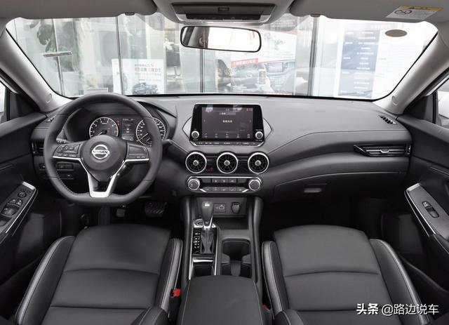 日产轩逸提车作业，车主：裸车12.58万，油耗很满意