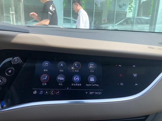昂科旗试驾贴