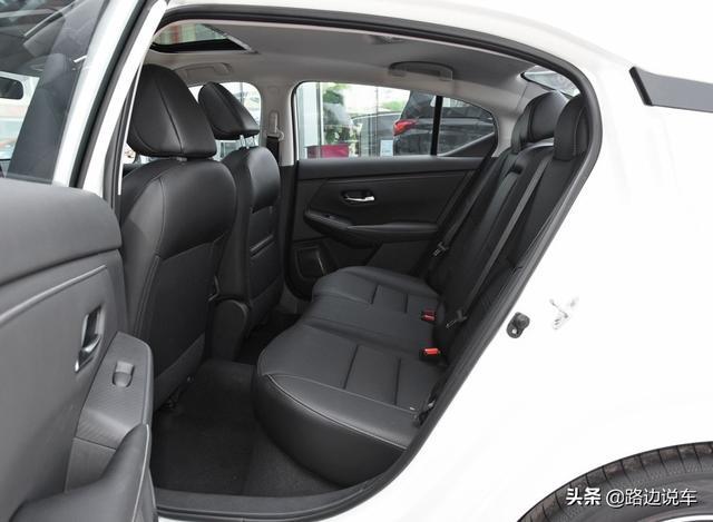 日产轩逸提车作业，车主：裸车12.58万，油耗很满意