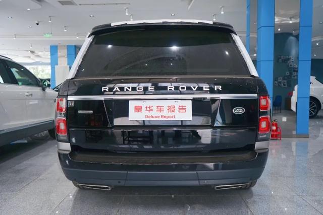 都说雷克萨斯LX570好，为何扭头提了路虎揽胜？看到实车就懂了