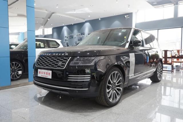 都说雷克萨斯LX570好，为何扭头提了路虎揽胜？看到实车就懂了