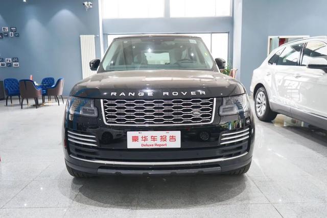 都说雷克萨斯LX570好，为何扭头提了路虎揽胜？看到实车就懂了