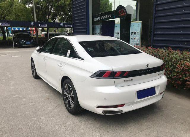 先开红旗H5，再花18万开标致508，车主耿直地说了感受