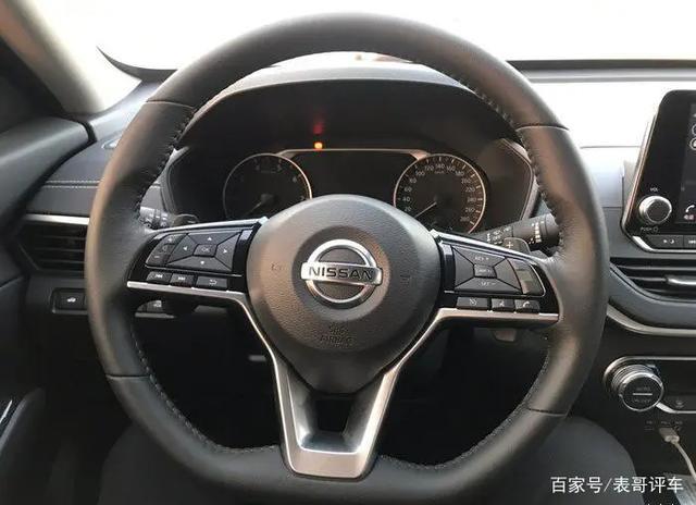 开完奥迪A3，17万又提日产天籁，车主语重心长地说了感受