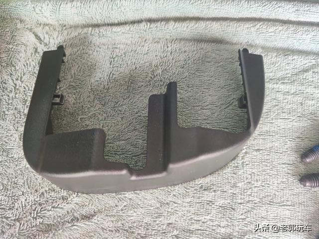 路虎发现5后排座椅升高，从此和小板凳说BYEBYE