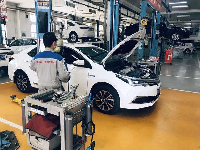 再好的车也需要定期保养，分享卡罗拉双擎的保养过程