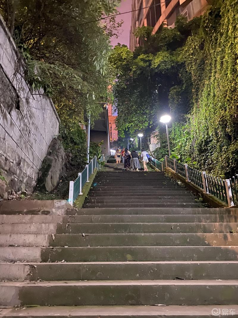 忙里偷闲，邂逅雾都