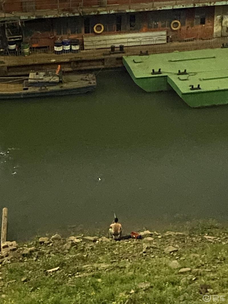 忙里偷闲，邂逅雾都