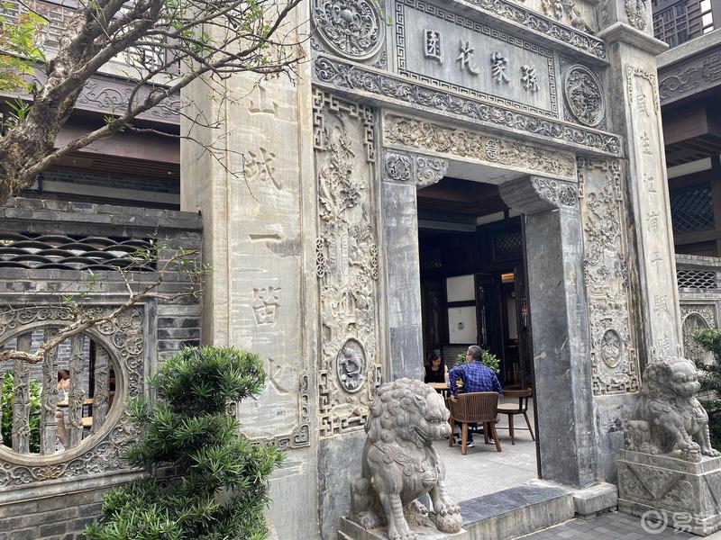 忙里偷闲，邂逅雾都