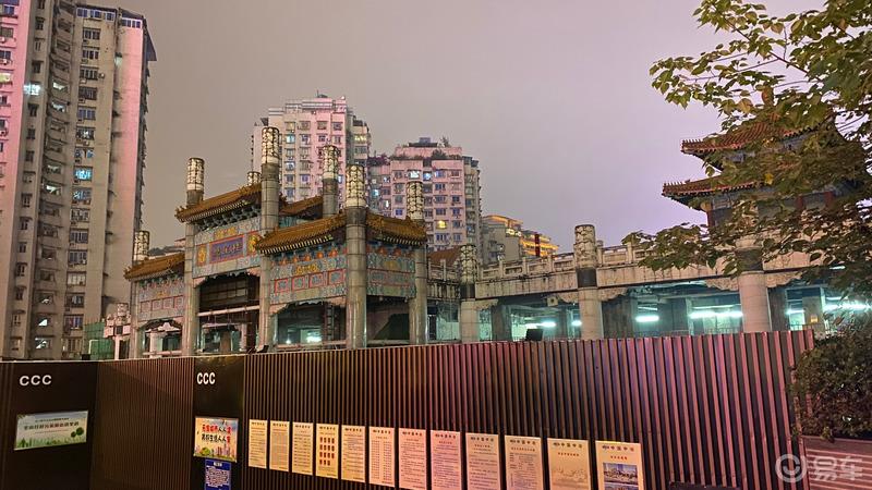 忙里偷闲，邂逅雾都