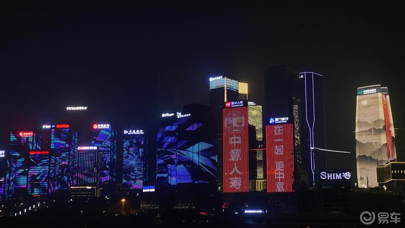 忙里偷闲，邂逅雾都