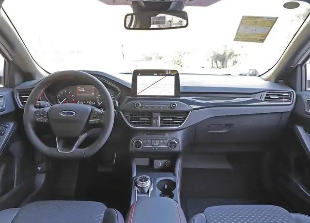 花135693元提辆福特福克斯，提车5个月，车主表示有话要说