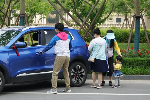 放弃比亚迪、北汽，双博夫妻首选瑞虎e