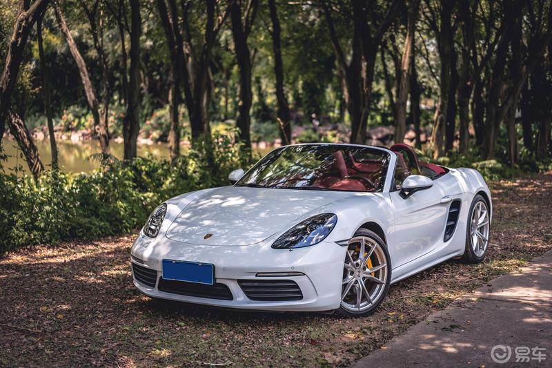 撩妹神器保时捷-718 Boxster，敞篷美女大长腿全都有！