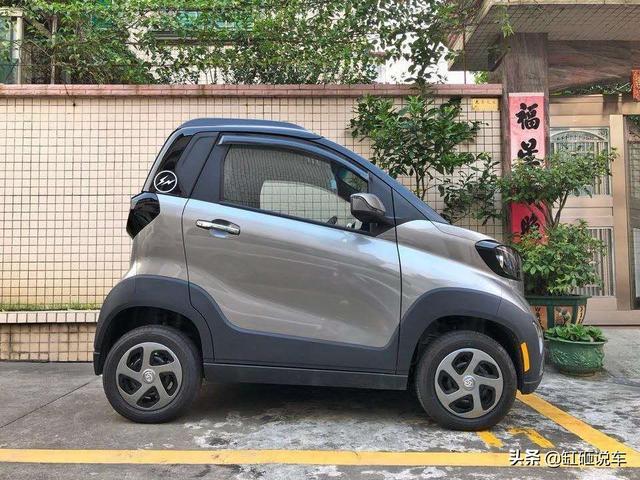 3.98w提了台“代步利器”，造型比Smart可爱，开起来还十分享受