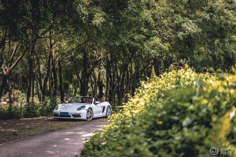 撩妹神器保时捷-718 Boxster，敞篷美女大长腿全都有！