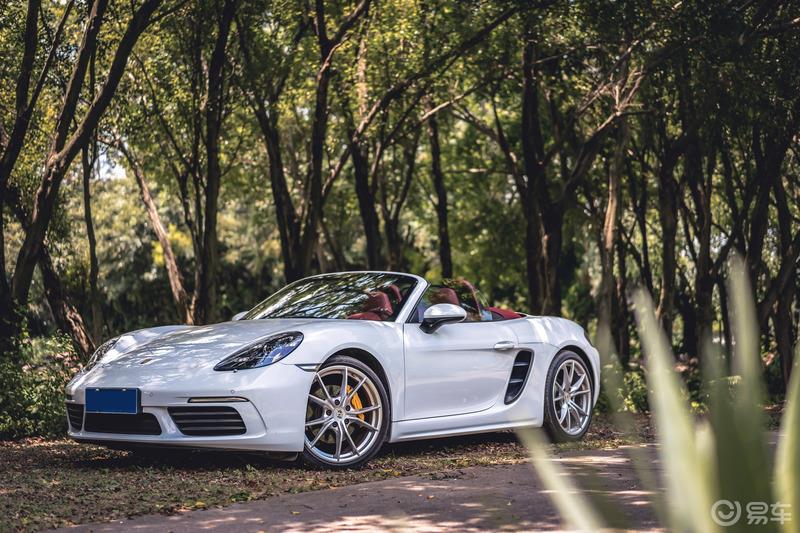 撩妹神器保时捷-718 Boxster，敞篷美女大长腿全都有！
