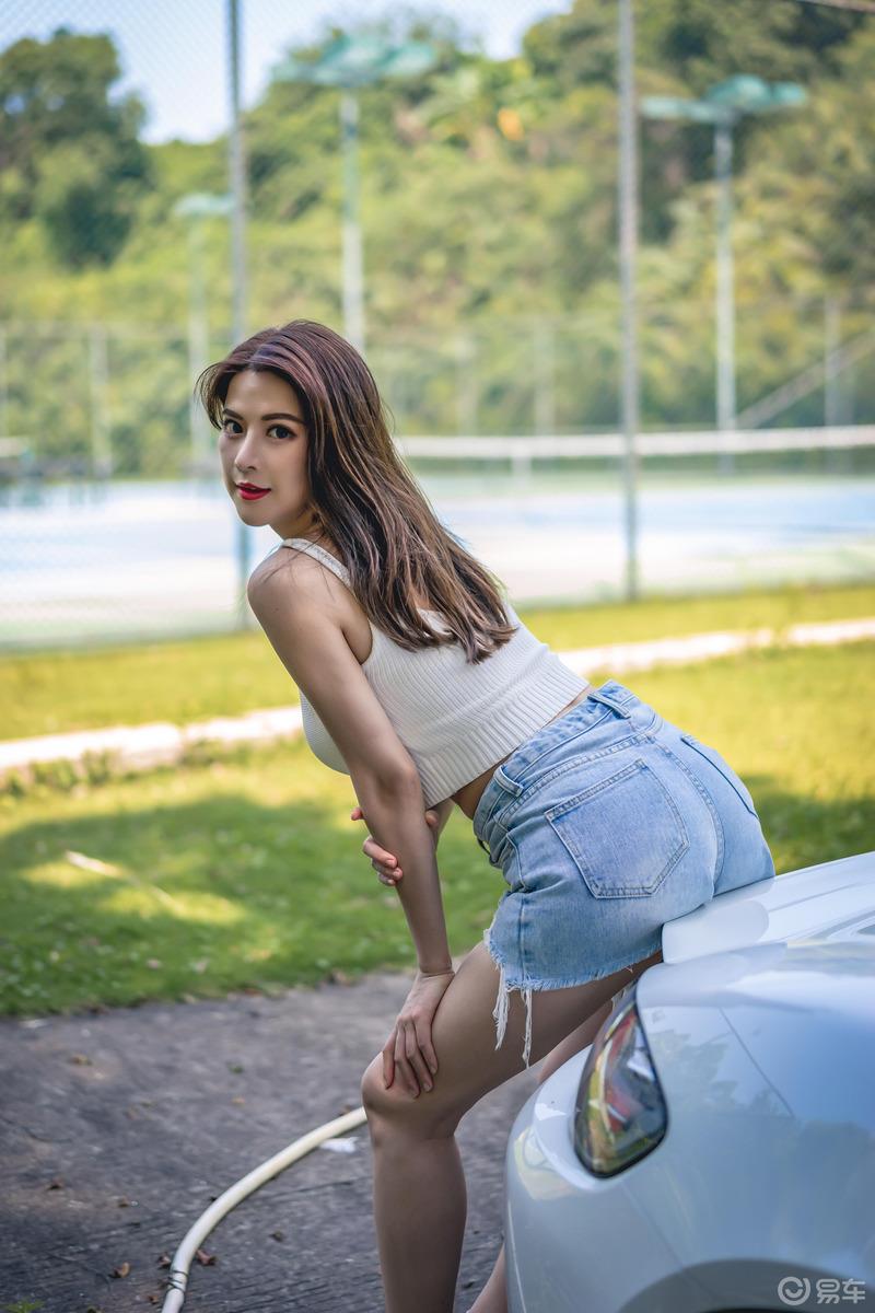 撩妹神器保时捷-718 Boxster，敞篷美女大长腿全都有！