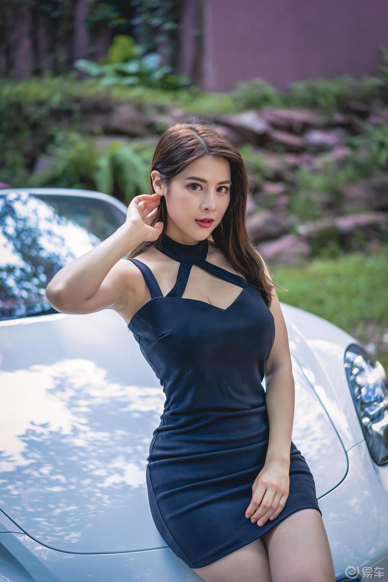 撩妹神器保时捷-718 Boxster，敞篷美女大长腿全都有！