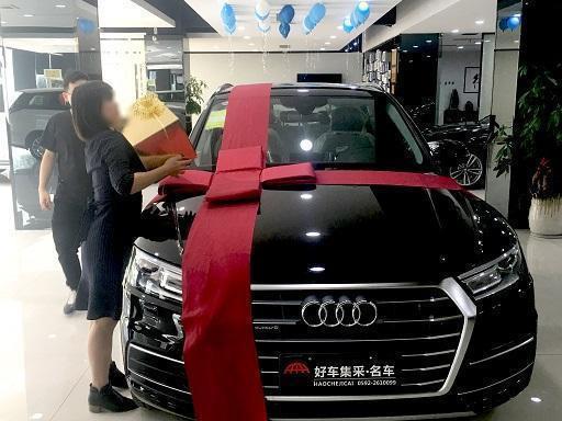 新奥迪Q5L提车记，车主：30万左右入手，放弃奔驰GLC