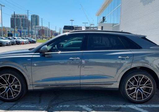 90万喜提奥迪旗舰SUV，整车都是人民币的味道，车主：有面子