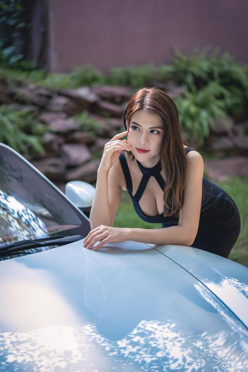 撩妹神器保时捷-718 Boxster，敞篷美女大长腿全都有！