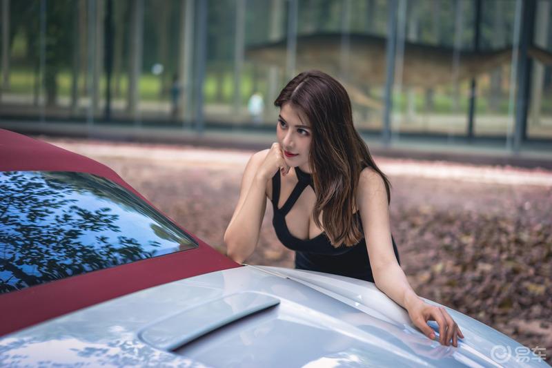撩妹神器保时捷-718 Boxster，敞篷美女大长腿全都有！