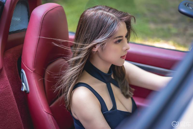 撩妹神器保时捷-718 Boxster，敞篷美女大长腿全都有！