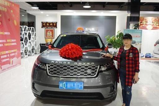 19款路虎揽胜星脉提车记,女车主:因为颜值,放弃了奔驰gle