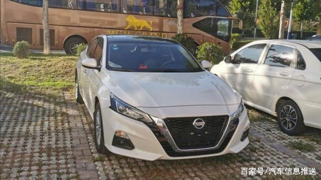 181052元买了一辆日产天籁，这个价格是便宜了吗？车主说了优缺点