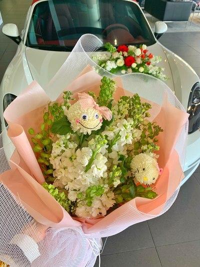 长腿女神迟到一年多的保时捷718提车作业